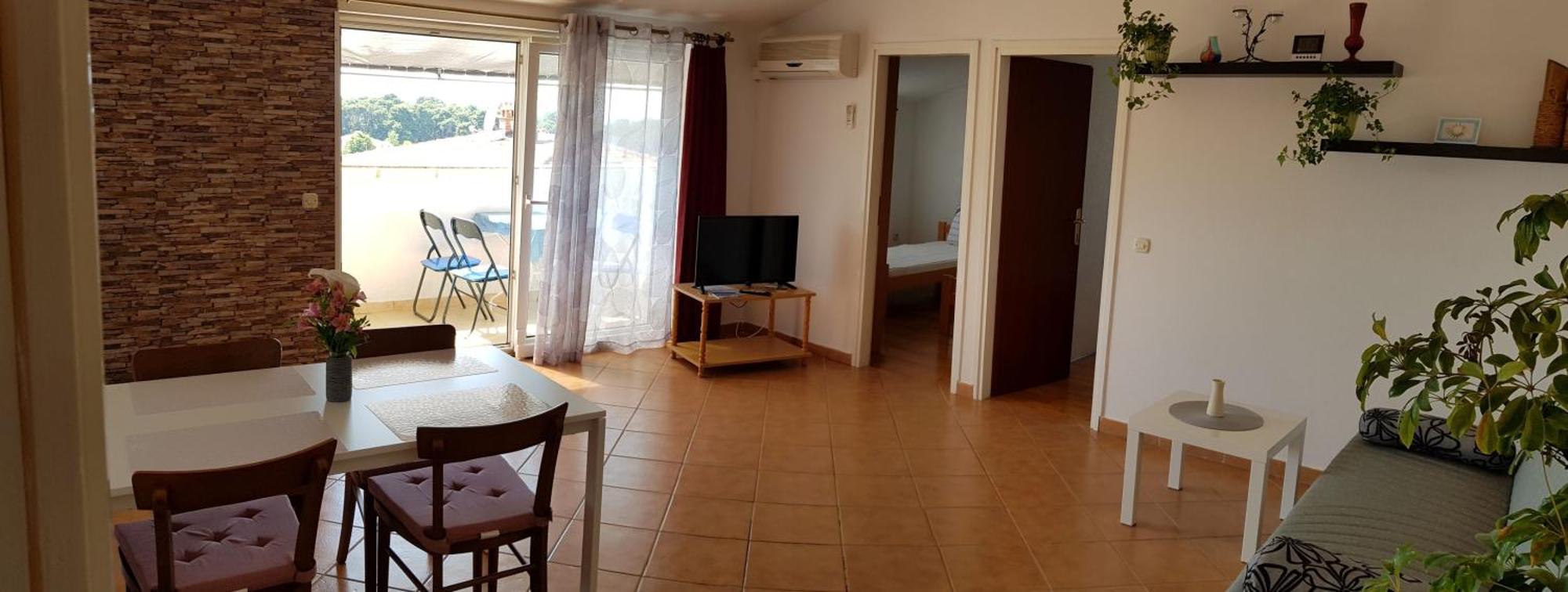 Apartments Lori โปเรช ภายนอก รูปภาพ