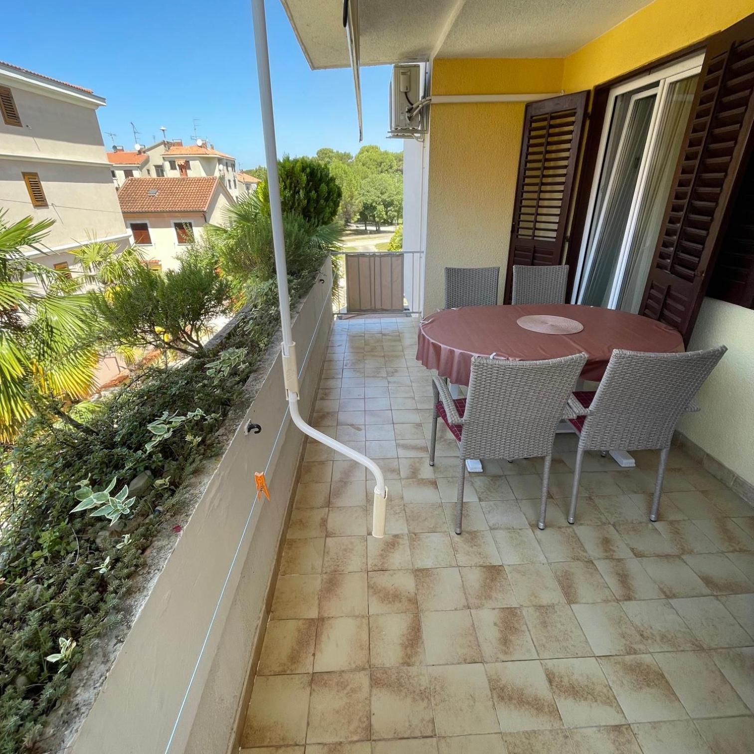 Apartments Lori โปเรช ภายนอก รูปภาพ