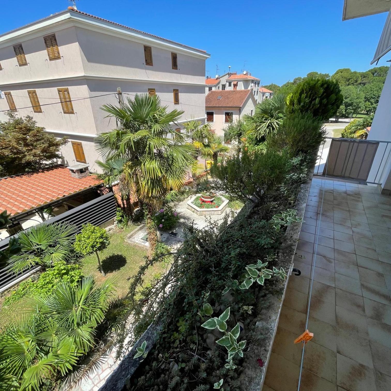 Apartments Lori โปเรช ภายนอก รูปภาพ